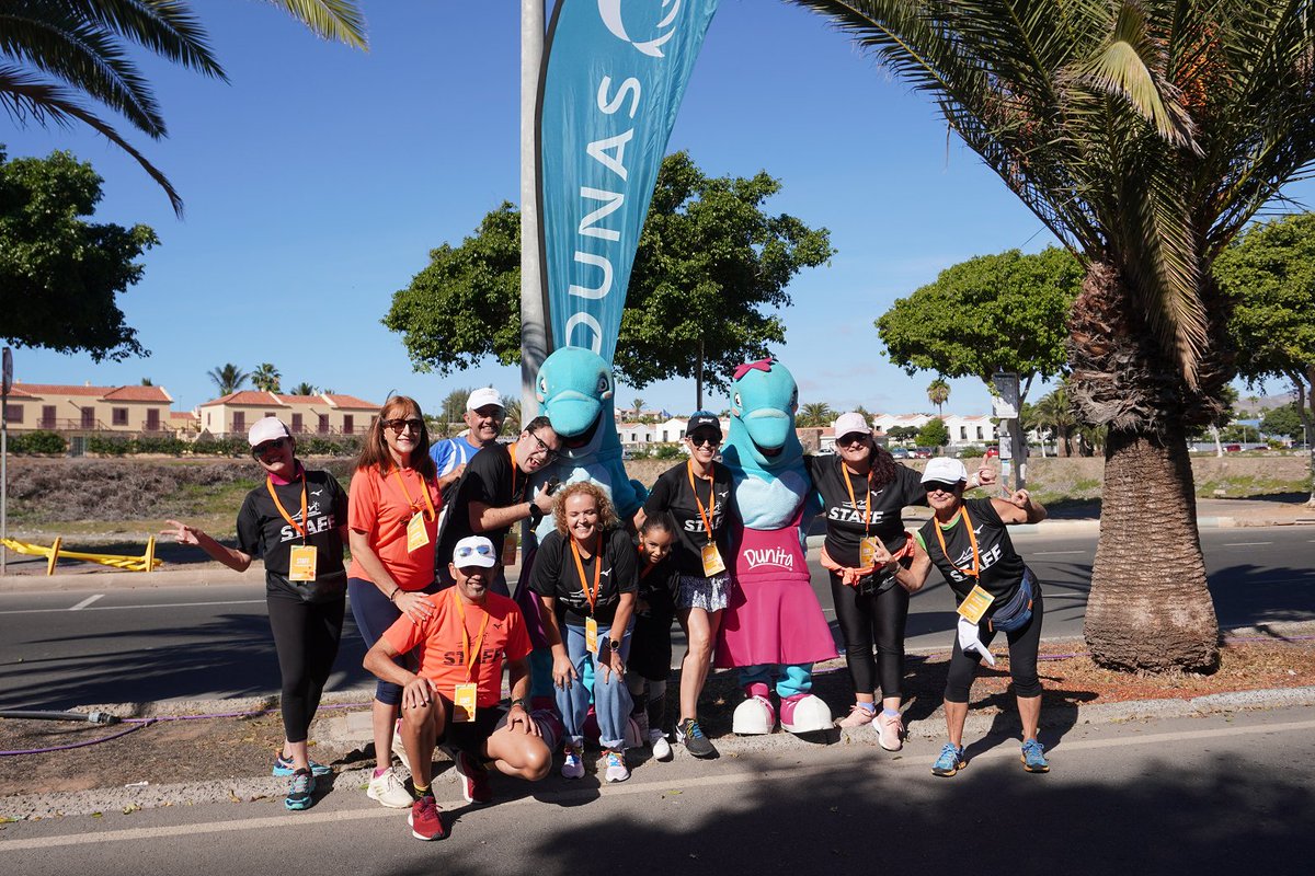 DunasHoteles's tweet photo. La combinación perfecta: deporte, turismo y salud. 🏃‍♀️🏃‍♂️

¡Ayer 𝗗𝘂𝗻𝗶 𝘆 𝗗𝘂𝗻𝗶𝘁𝗮 estuvieron animando a los participantes de la 𝗚𝗿𝗮𝗻 𝗖𝗮𝗻𝗮𝗿𝗶𝗮 𝗠𝗮𝘀𝗽𝗮𝗹𝗼𝗺𝗮𝘀 𝗠𝗮𝗿𝗮𝘁𝗵𝗼𝗻 2022 como es ya costumbre!

#IslasCanarias #Turismo #Salud https://t.co/riglUUbrQT