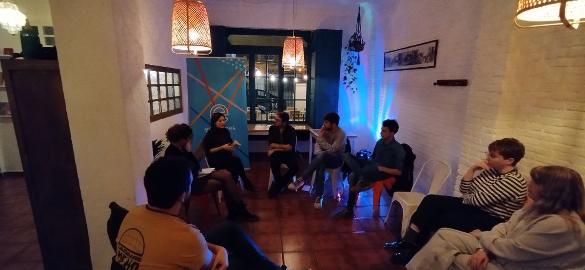 Encontres_'s tweet photo. Ací unes fotos de la xerrada, gràcies a totes les assistents ✌️☺️ https://t.co/hJdTedp1Dl