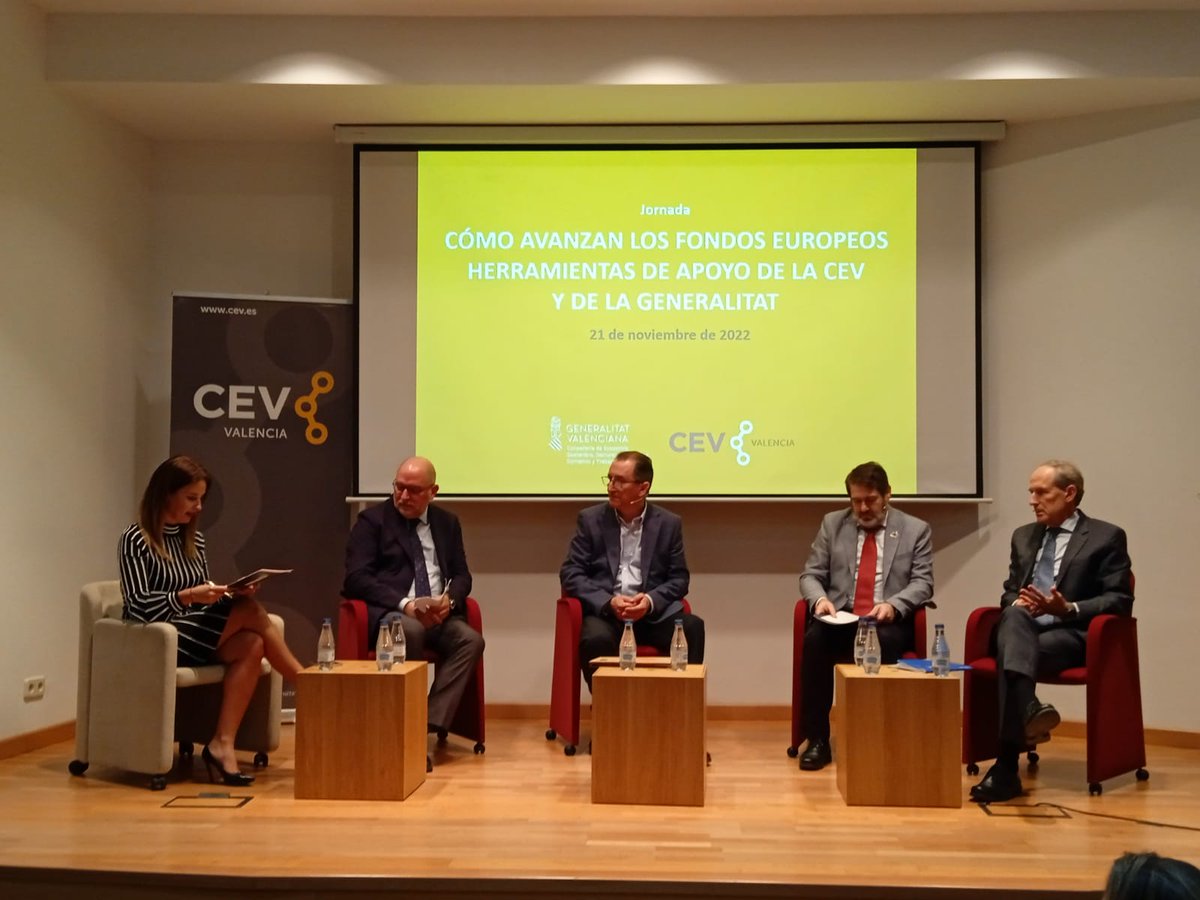 #CEVValencia | 🗣️ <a href="/eiblasco/">Eva Blasco García</a>: "La colaboración público-privada es vital para conseguir atraer más fondos a la #ComunitatValenciana"

📍 #Empresas valencianas comparten su experiencia con los fondos europeos en la jornada organizada junto a la <a href="/generalitat/">Generalitat</a>