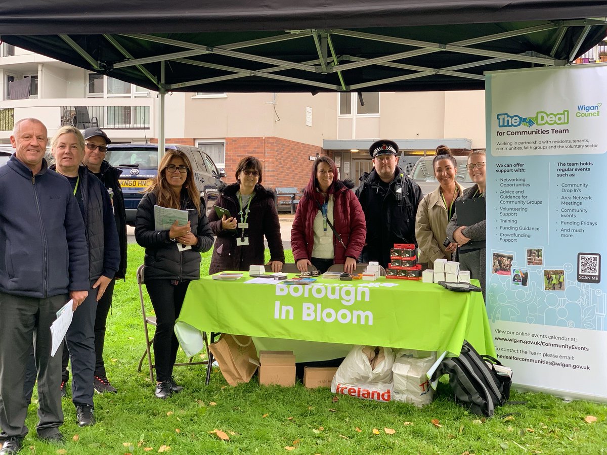 ❤️ Do you have a caring nature?
📣 Are you a good communicator + team player?

#TeamWigan community recruitment events start this week:

🟢 Tuesday @ Higher Folds Community Centre (3.30 to 6.30pm)
🟢 Wednesday @ Sunshine House (3.30 to 6.30pm)

More info 👉ow.ly/LNRo50LEuqV