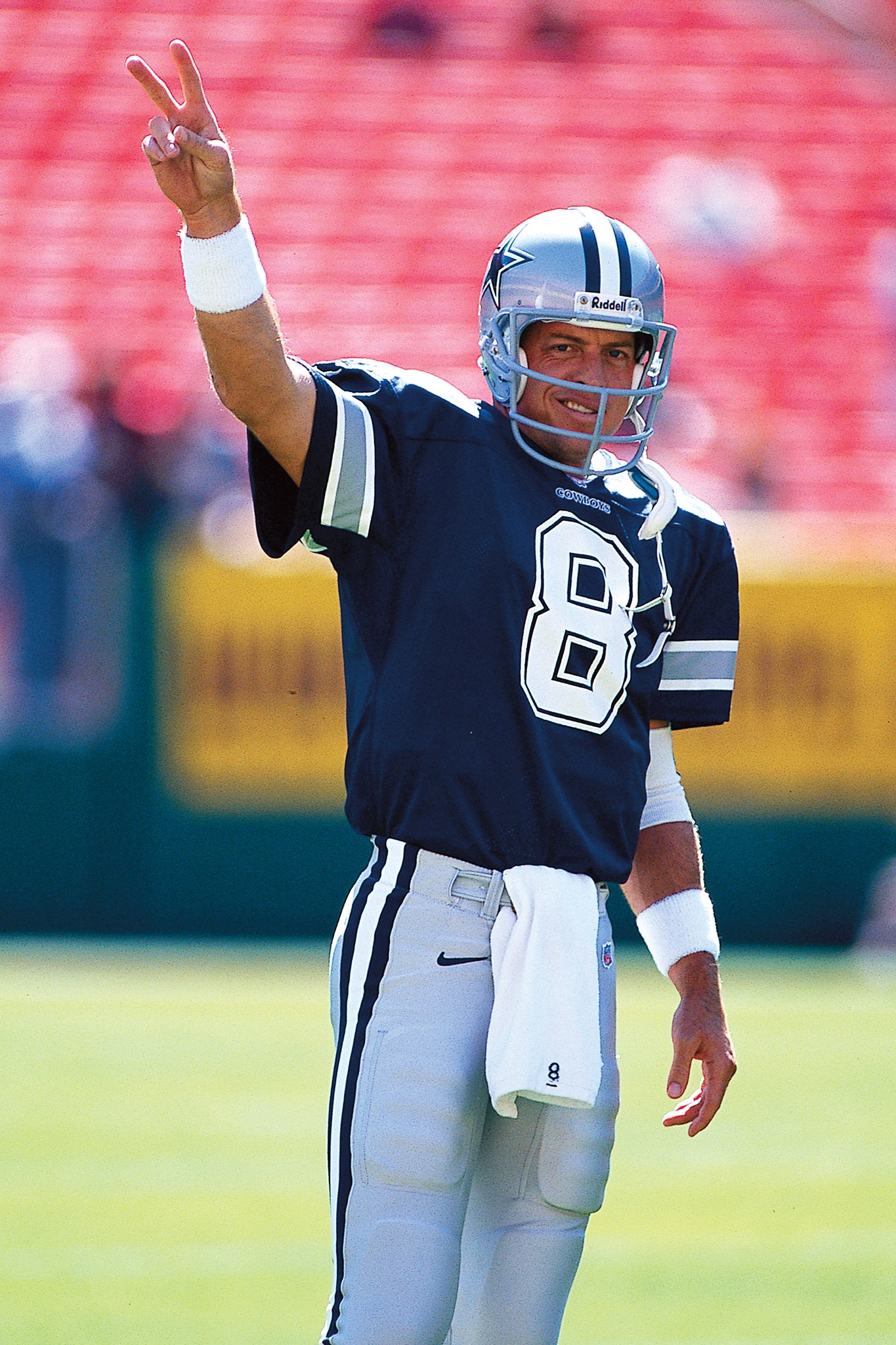 Happy Birthday to one of the greatest to ever wear the star, Troy Aikman. 