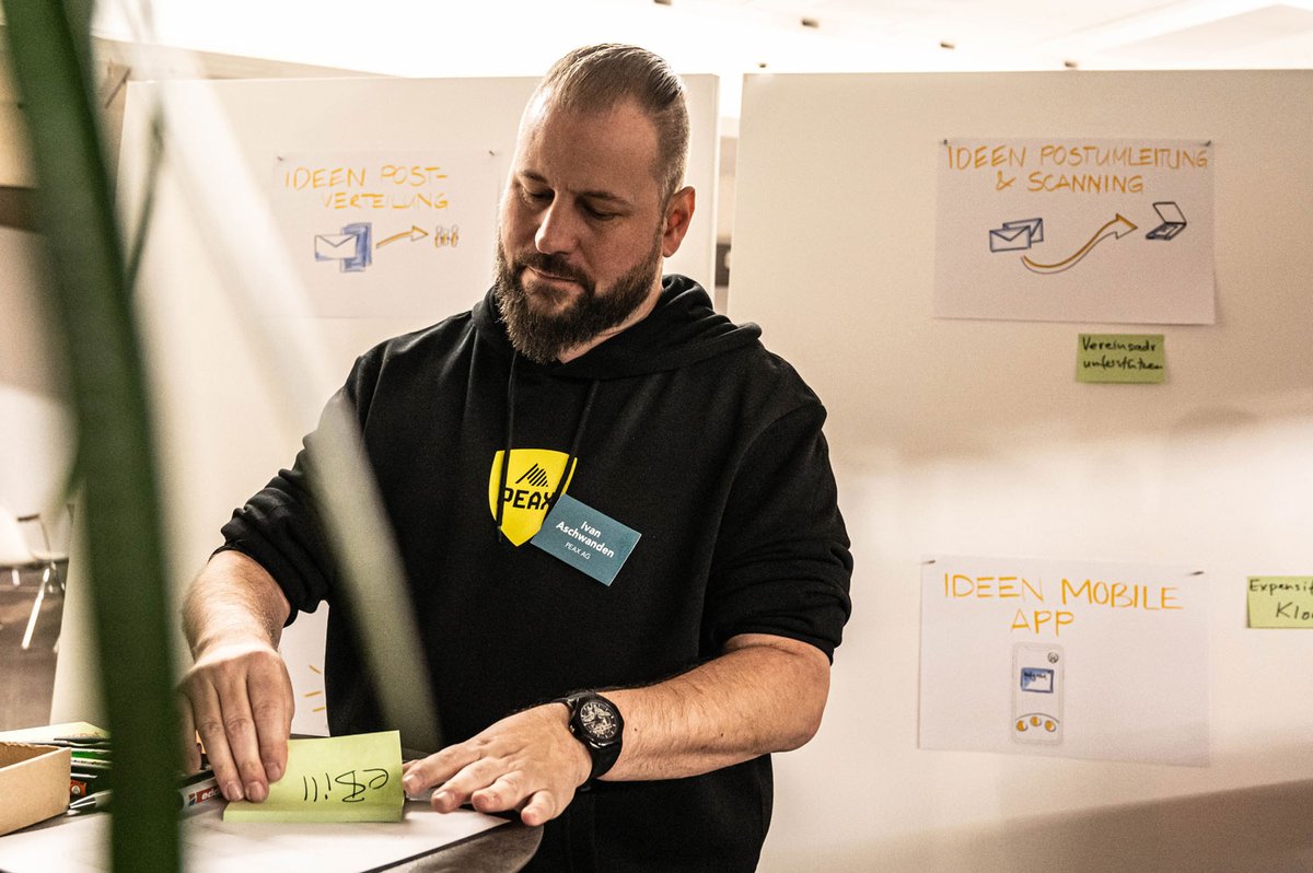 peax_ch's tweet photo. 💛 -lichen Dank für den tollen Abend. Am PEAX User Day tauschten wir uns aktiv mit User:innen und Interessierten über den digitalen Briefkasten aus. Adrian Sager von MS Sports schenkte uns Einblick darüber, wie sie PEAX nutzen und was für Vorteile ihnen PEAX im Alltag bietet. https://t.co/gplTfsJiZW