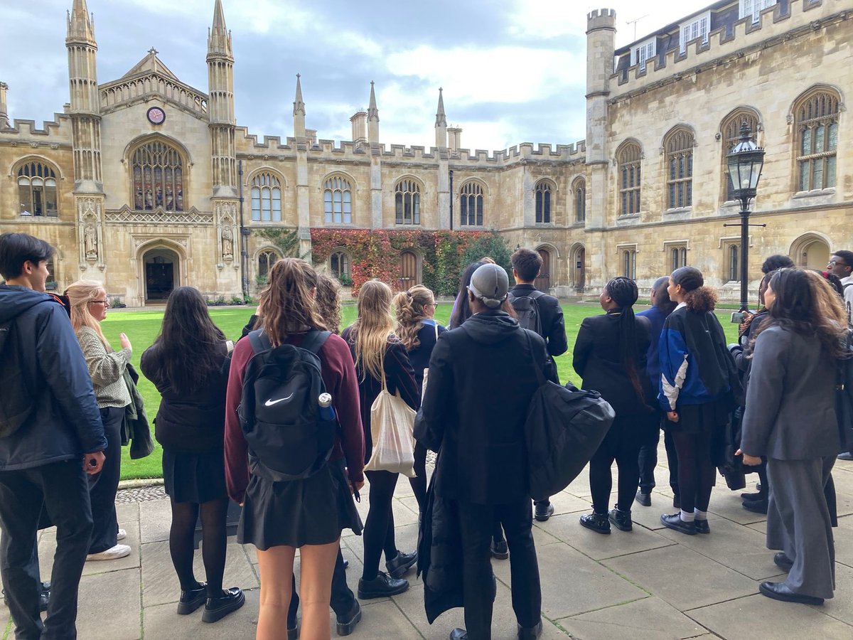 JPFoundation's tweet photo. 🙌 Another successful #trip to Corpus Christi #Cambridge for the #JPSpeakOut Challenge Alumns Programme! (@speakerstrust)
🔮 They participated in a seminar about democracy, saw some very very old books at the Parker library and had a delicious lunch!
#unitrip #universitytrip https://t.co/jVnKD4kMB8