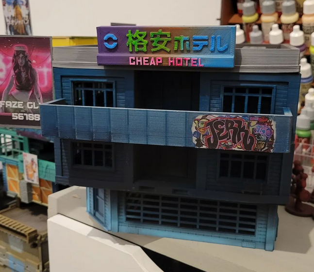 Corvusgamester1's tweet photo. Great job on the #cyberpunk Cheap Hotel by @blackvalenpaints on Instagram https://t.co/oUd7CNdbiu #3Dprinting #wargaming #infinitythegame #dredd #stargrave #realitysedge #scifi #necromunda #bladerunner https://t.co/SklpkAZWJ1