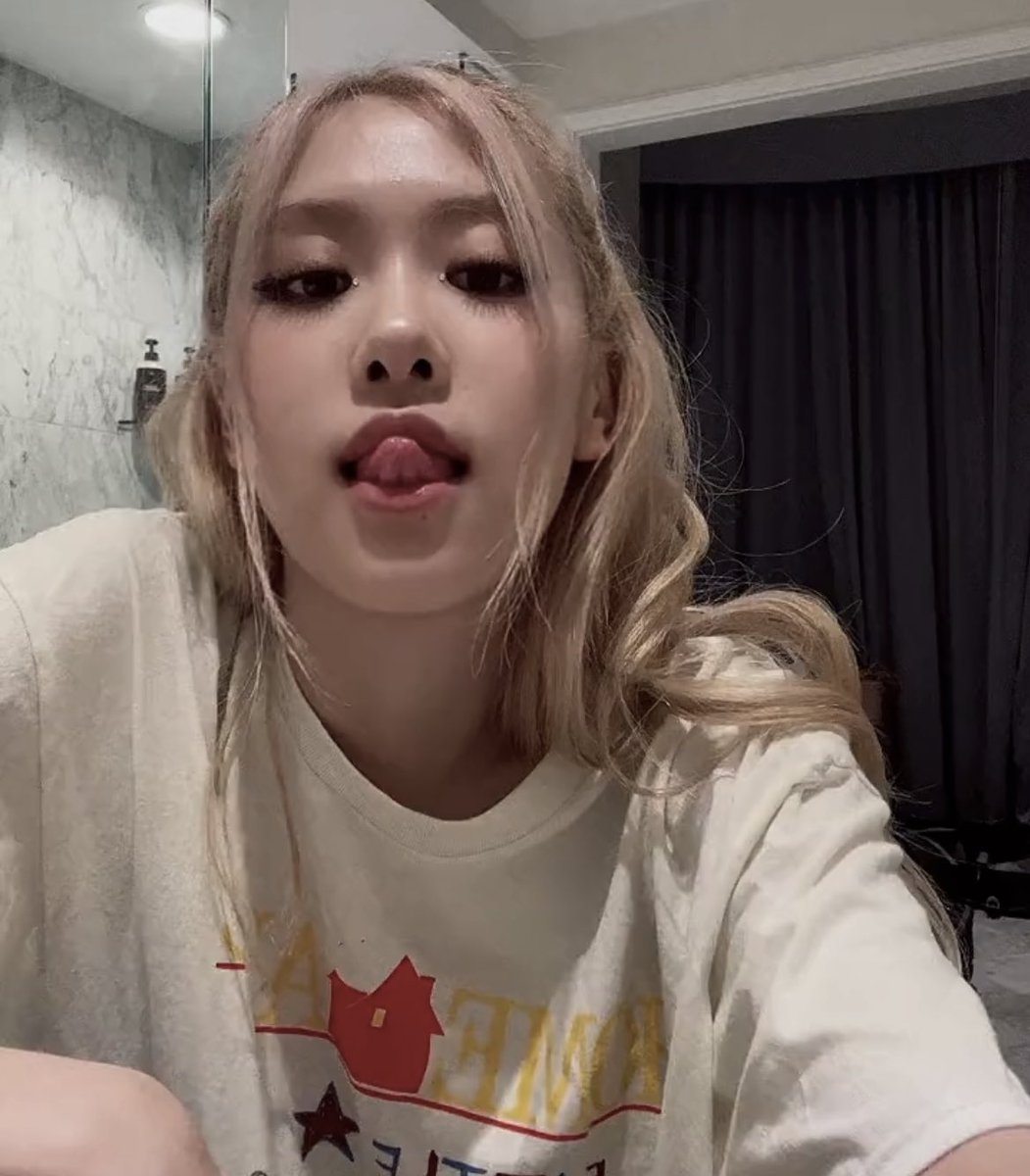 Rosé Pics On Twitter Rt Roseannepics Rosé Pics On Twitter Rt Roseannepics