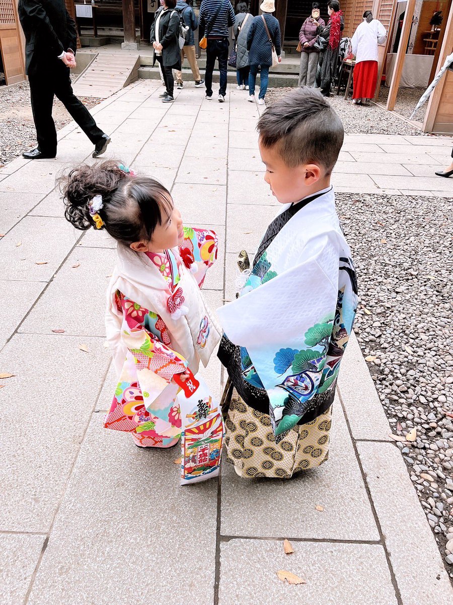 EX_atslav5's tweet photo. 我が子も七五三🎊
子供の成長は良いね😍！！

後でツイキャス配信するよー(^^)♪ https://t.co/6SZf71rKLX