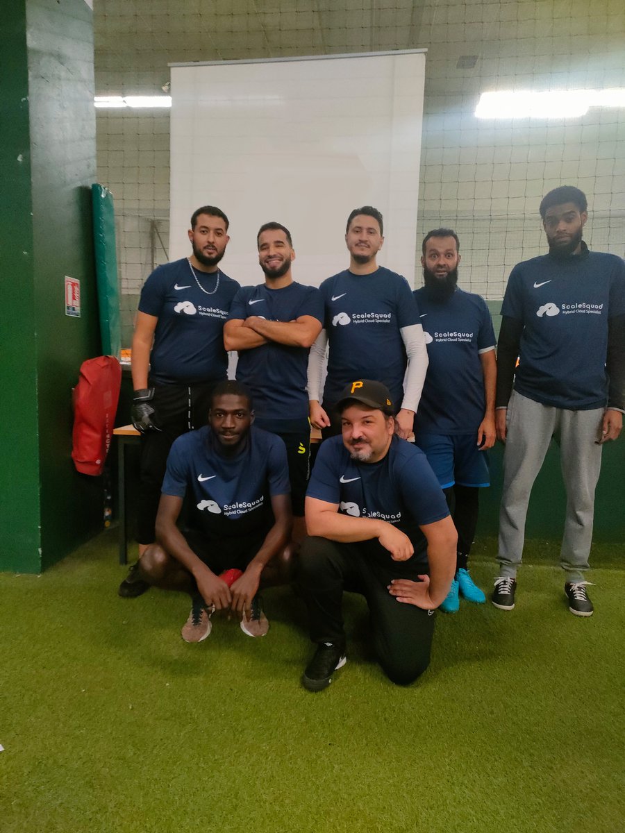 Scale_Squad's tweet photo. [TOURNOI INTERENTREPRISE ⚽]

Notre équipe a défendu nos couleurs lors d’un tournoi de football interentreprise organisé par le Groupe jeudi soir à l’Urban soccer de la Défense. L’occasion de tous se retrouver ! 🤗
C’était un moment rempli d’émotion et de convivialité ! https://t.co/uMvFEEdhPv