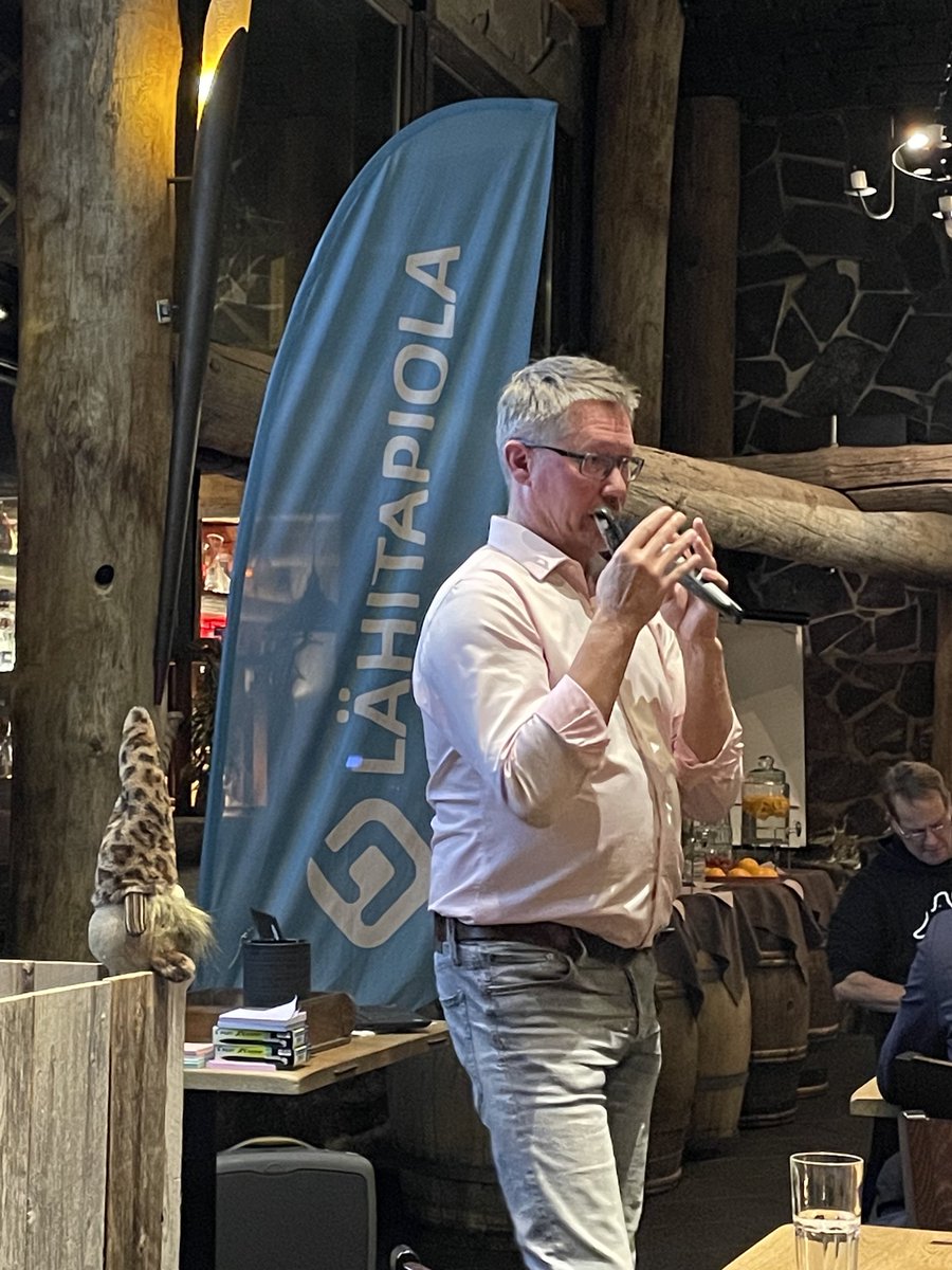 Tunneälyä tarvitaan asiakastyössä ja johtamisessa. Kaikki lähtee omien tunteiden tunnistamisesta ⁦<a href="/mikkoparikka2/">Mikko Parikka</a>⁩ ⁦<a href="/Lahi_Tapiola/">LähiTapiola</a>⁩ #elämänturva