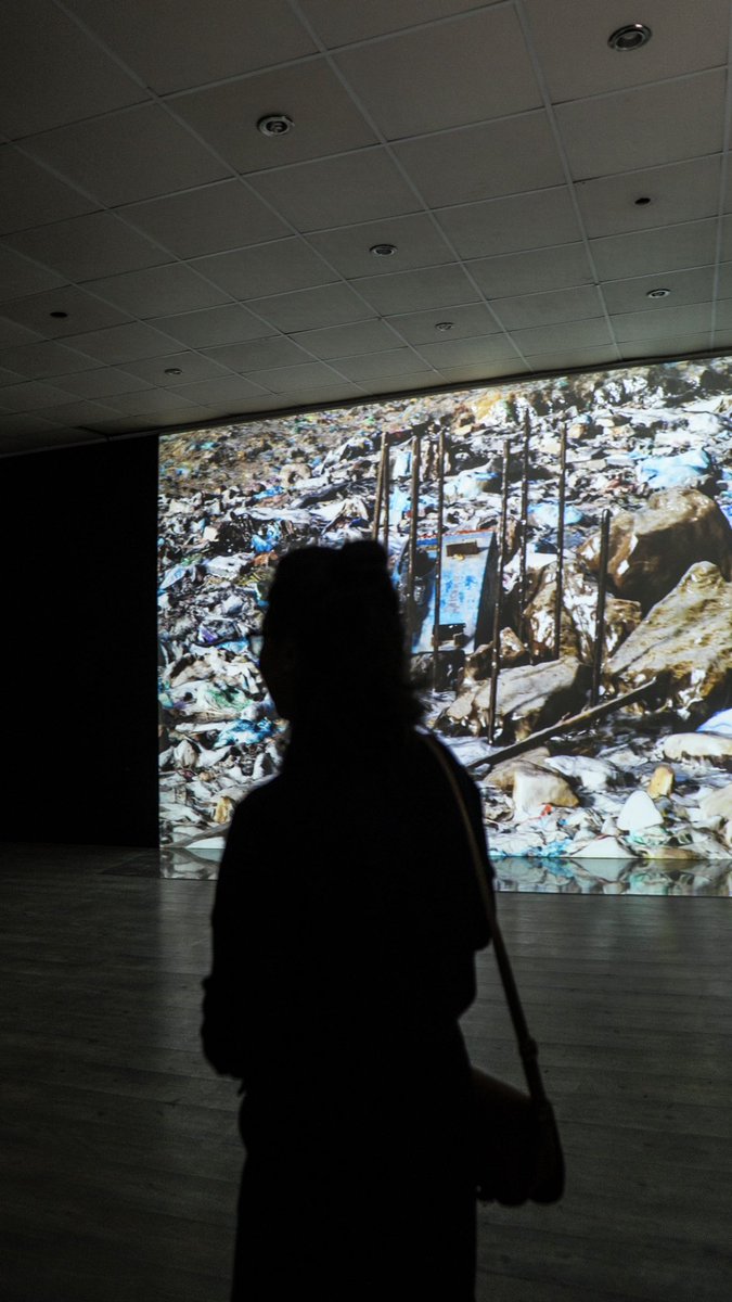 HerwigScherabon's tweet photo. Remembering You the City of Lights (2022)
2-channel audiovisual installation, Full HD projectors, 3D printing sculpture
@KarachiBiennale
#biennale #installationart #mediaart #projections #ecologicalart #digitalart #exhibition #plasticworld #installation #contemporaryart https://t.co/2MoSX3d9vv