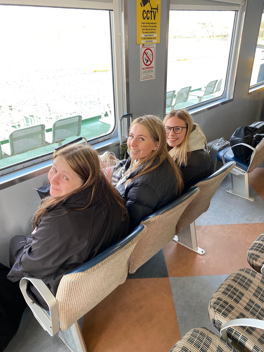 Some Higher Environmental Science and Higher Geographers from <a href="/KirkcaldyHigh/">Kirkcaldy High School</a> ready to explore Millport 🥶⛴ Exciting three days of fieldwork ahead at @FSC_Millport !!