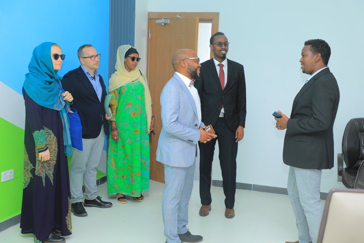 SIMADUniversity's tweet image. @SIMADUniversity hosted a delegation led by Prof. Dr. Thoko Kaime, Chair of African Legal Studies of the @unibt, at SIMAD Town Campus. This is part of a collaboration between the two institutions and focuses on improving Somalia's research and educational landscape. #SIMADVisits