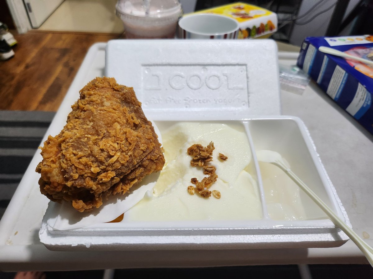 After a long day, paling enak Yoghurt/Froyo pake toping paha ayam KFC..