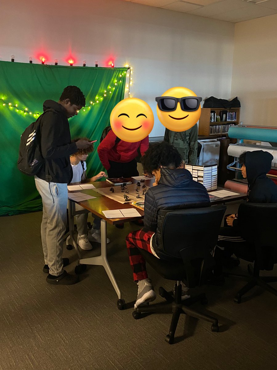 MrsGarlitz's tweet photo. Monday before Thanksgiving break and students are super engaged in a Stranger Things mystery! Loved hearing the excited conversation as students discussed who the doppelgänger is! @Mrs_TG_FHS and I had way too much fun making this😄#fcpsvanguard #fcpsreads https://t.co/ka9IZe9ETs