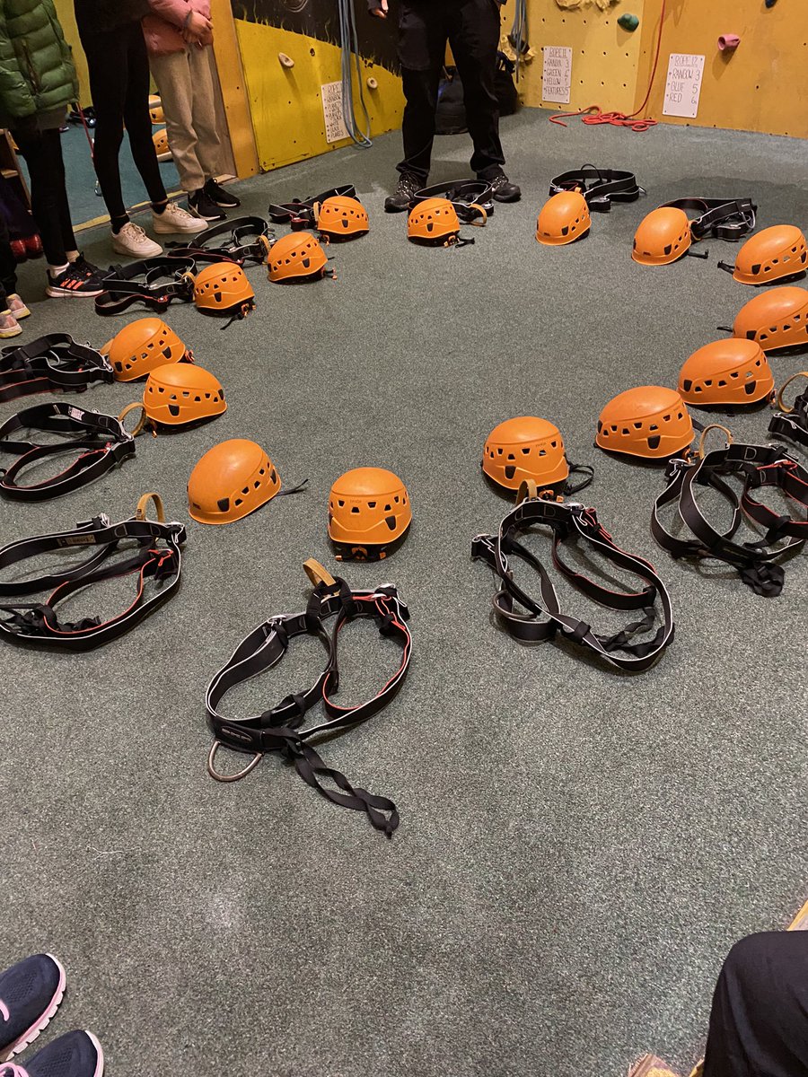 Queen's School Trips tweet media