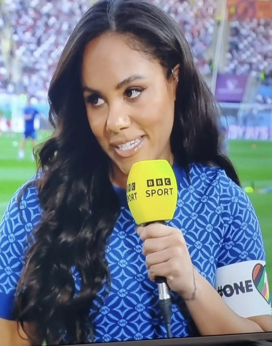 And this is why we love you  👏🏻🥅⚽️🏳️‍🌈🙌 <a href="/AlexScott/">Alex Scott</a> #OneLove