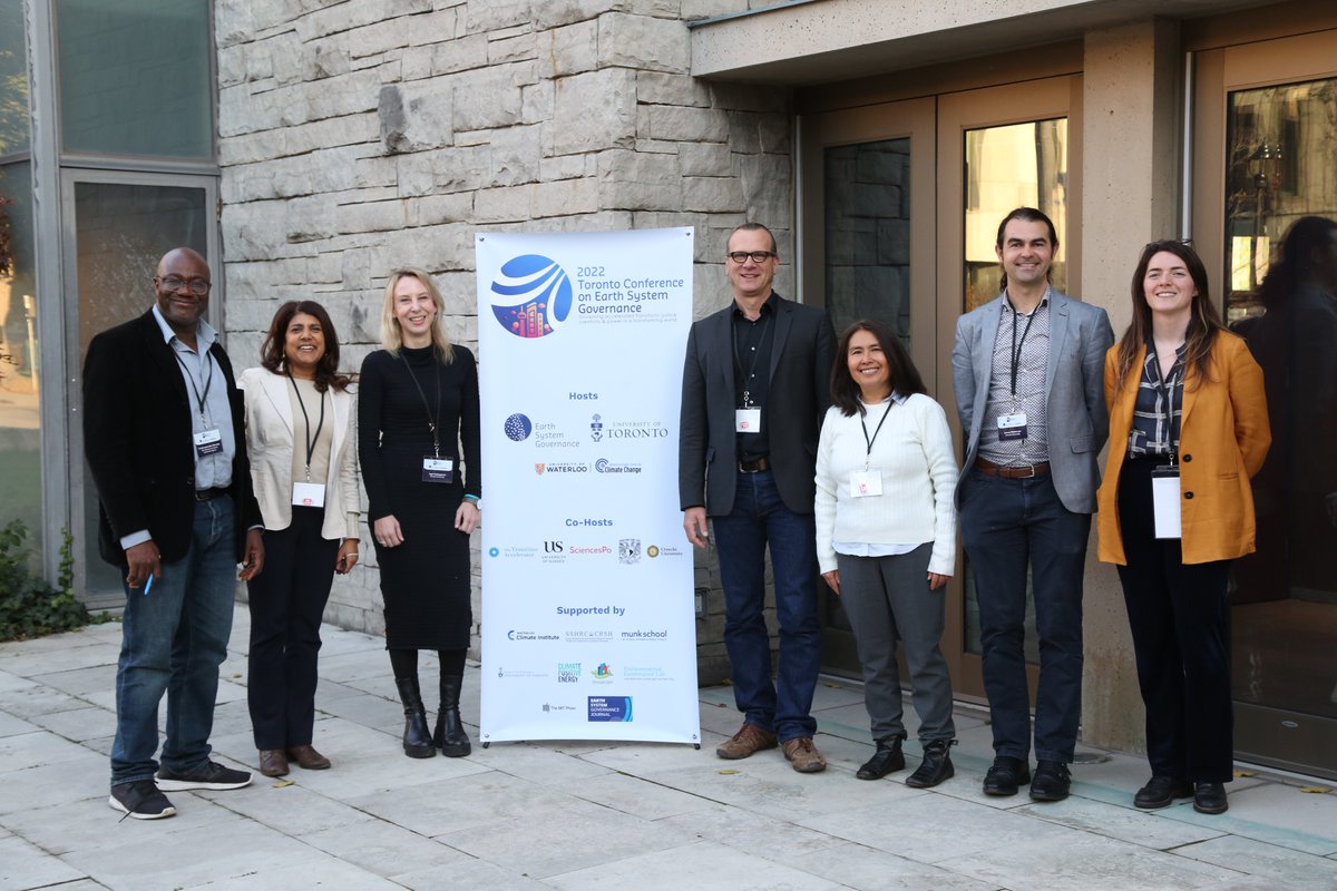 ESG_Project's tweet photo. We are looking for a new team member at the International Project Office to support our growing network of scholars, convene workshops, work on the annual conference, and communicate our work. Know someone who would be great? Share the vacancy 👇 https://t.co/NRDEBhk3J8 https://t.co/cZQ6cznJ4B