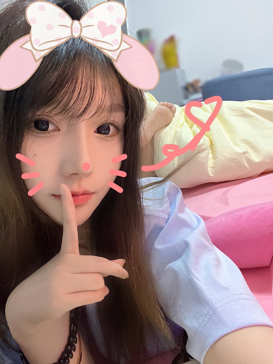 jiaoxin19's tweet photo. 这个特效拍照也太好看了吧 https://t.co/efk9nCoGZN