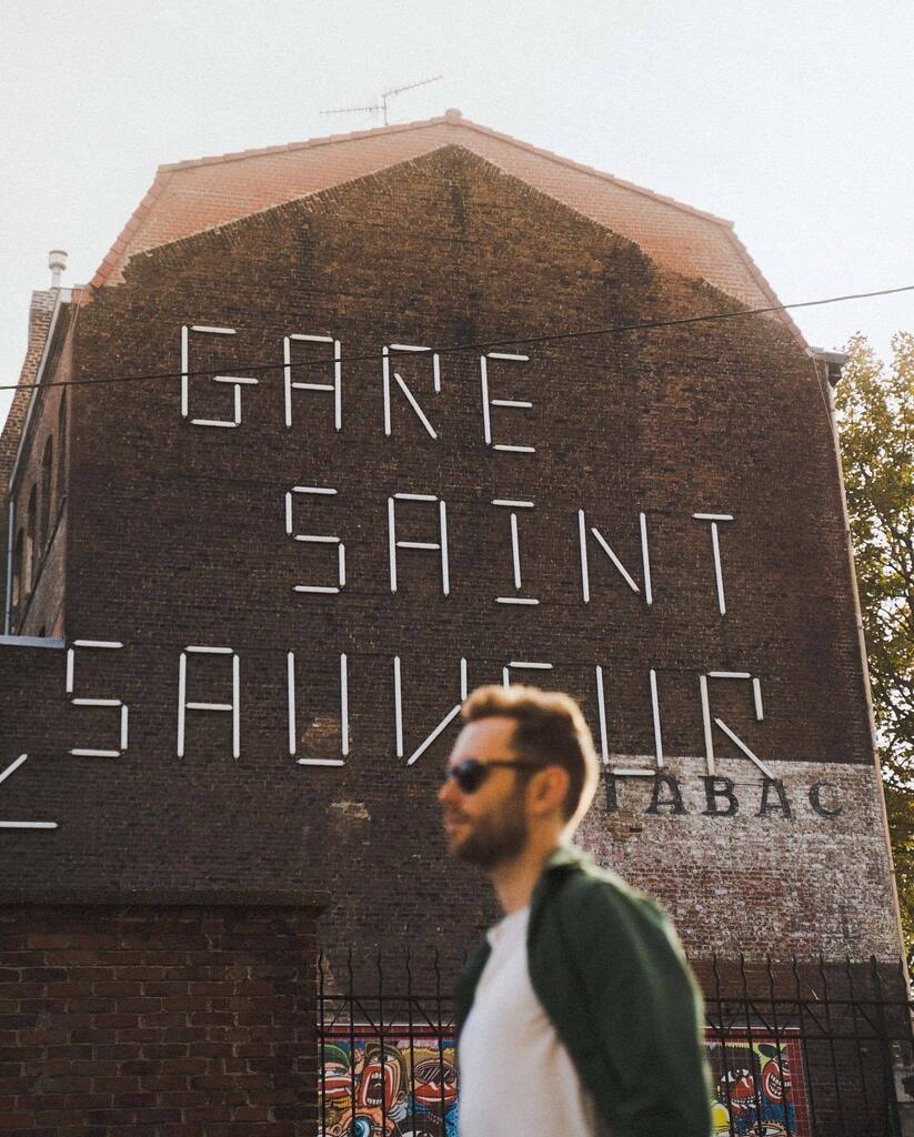 ansermusic's tweet photo. PARTY TIME 🪩
RDV vendredi 25/11 au @bistrot.de.stso 👏

@chateaubruyant fête ses 10 ans en tournée et m’a invité à ouvrir sa date à Lille 💟
Ça fait des années qu’on parcourt la France et même plus ensemble, ce label est devenu une vraie famille pour moi depuis les débuts de m… https://t.co/MIwMlyiXeo
