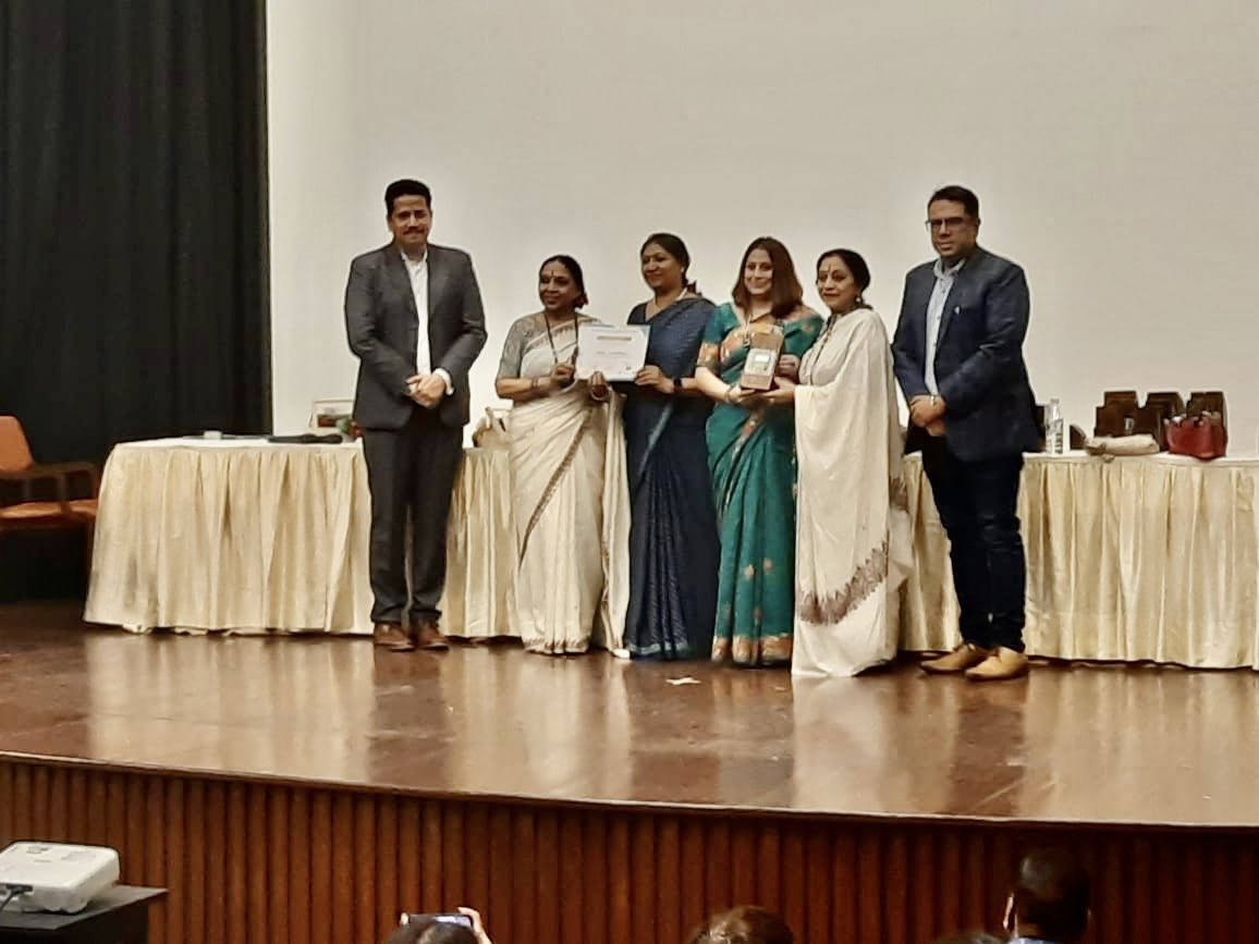 kandhari_ekta's tweet photo. Another feather added to Ahlconintl cap,another day to celebrate #ahlconintl awarded with #ESDChanpionGold Award by @arcedtech ,Congratulations to entire Ahlcon family #gratitude @y_sanjay @pntduggal @sunita_rajiv for having faith in me 
@ashokkp thank you for your mentorship. https://t.co/A771XcIA9A