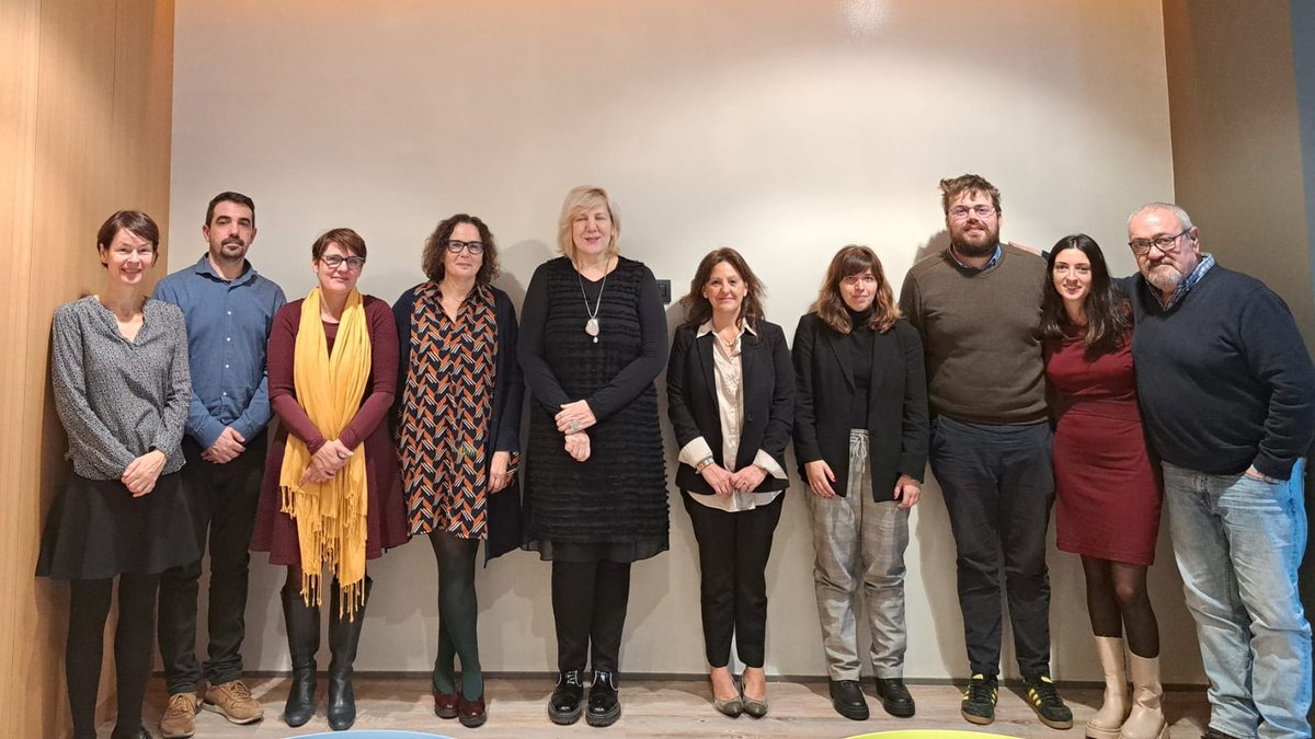 provivienda_org's tweet photo. Hoy Provivienda ha participado junto al @GMonitoreoDESC en la reunión con @Dunja_Mijatovic, Comisaria de #DDHH del @coe, para trasladar el problema de la falta de #viviendaasequible en nuestro país y los impactos en la exclusión residencial. https://t.co/Y2sqr1ltyh