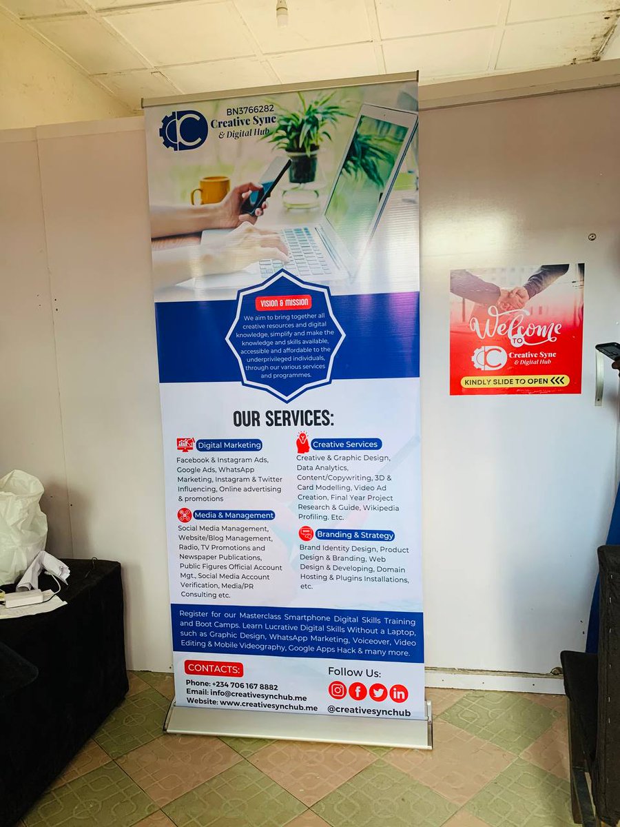 ayoyimika__'s tweet image. We have a startup, we've been teaching and training young people online since COVID but we decided to start going to communities and teach underprivileged individuals Digital Skills, we ve an office in Ogbomoso, Oyo State. We're having a free physical training soon on Smartphone