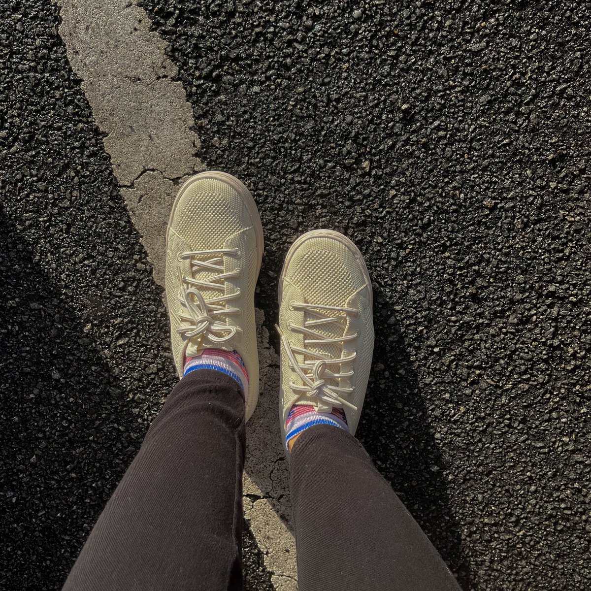 look at my cute socks https://t.co/kaPBBTOOdq