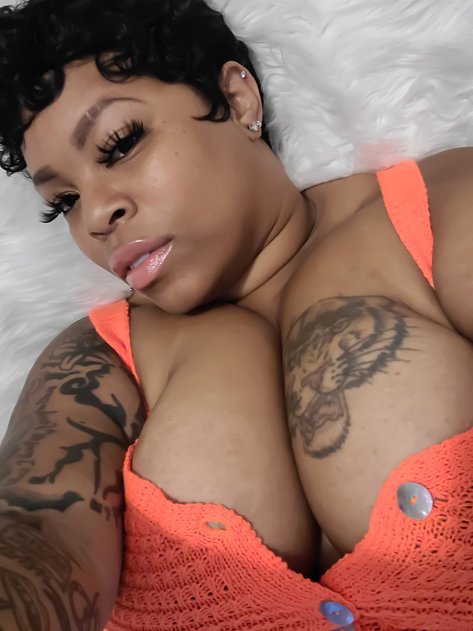 Morning Boo Comment thoughts☺️ https://t.co/UbUJfaY3L2