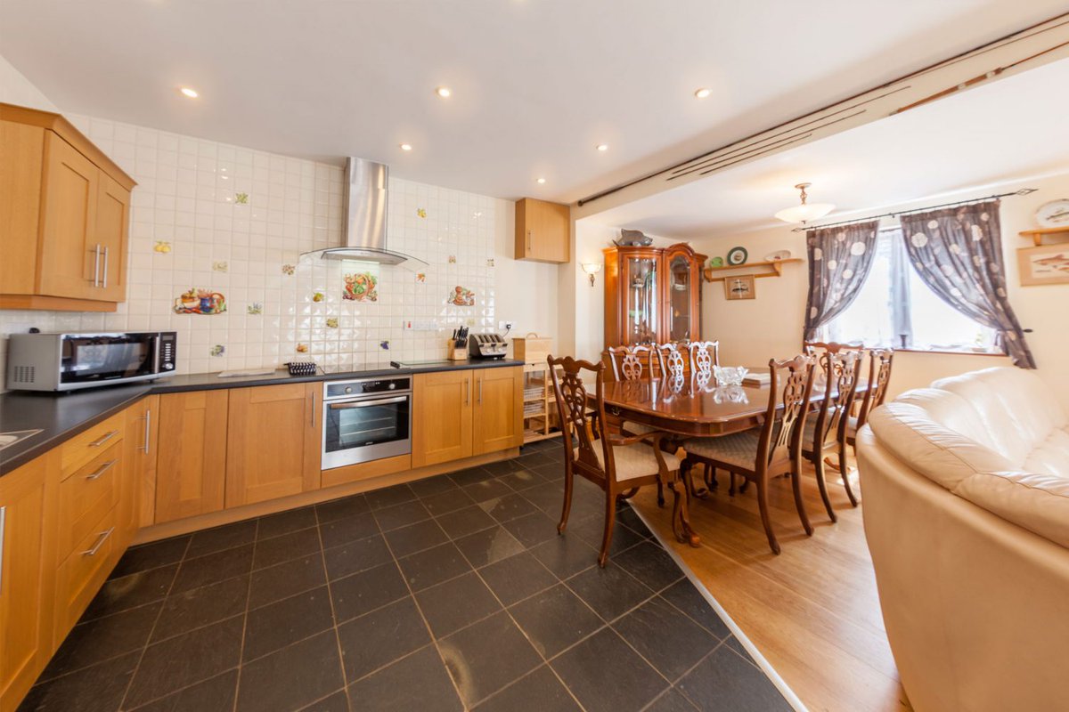 As the name suggests the self-catering accommodation <a href="/AnglersP/">Anglers Paradise Devon</a> is a haven for fishermen. There are 30 lakes onsite.
🛌Sleeps 1-9
theholidaycottages.co.uk/Devon/15133 
#Beaworthy #Devon #SelfCatering #Fishermen #Angling #Lakes #Idyllic #Peaceful #Fishing #Paradise #FamilyFriendly