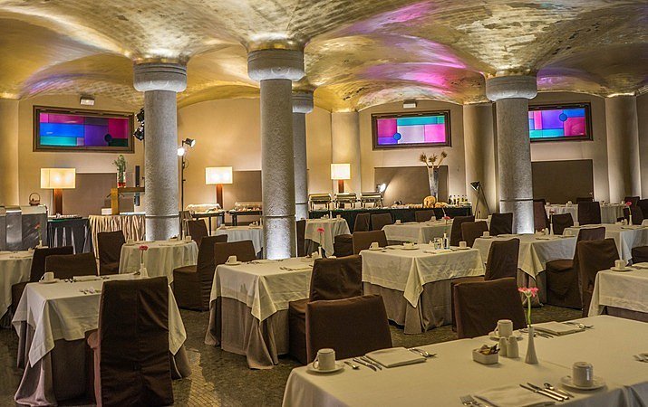 Spiceworks's tweet image. Displaying computer to multiple screens!
How can we display the computer screen to 3 TVs that are just over 200 ft from the source.

Share your ideas here on Spiceworks Community.
#techhelp #techadvice #computerdisplay
community.spiceworks.com/topic/2469268-…