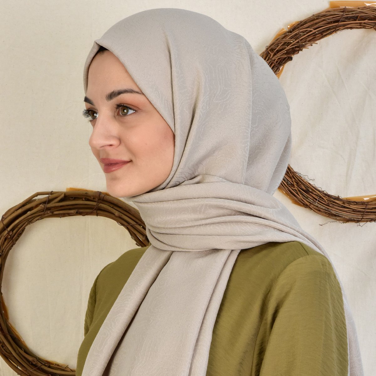 burdenipek_'s tweet photo. Yepyeni Serimiz Colourway Şal Dsn-02 SATIŞTA! ✨

Our Brand New Series Colourway Shawl Dsn-02 IS ON SALE! ✨

#colourwayşaldsn2 #burdenipek https://t.co/SHKFtkUai4