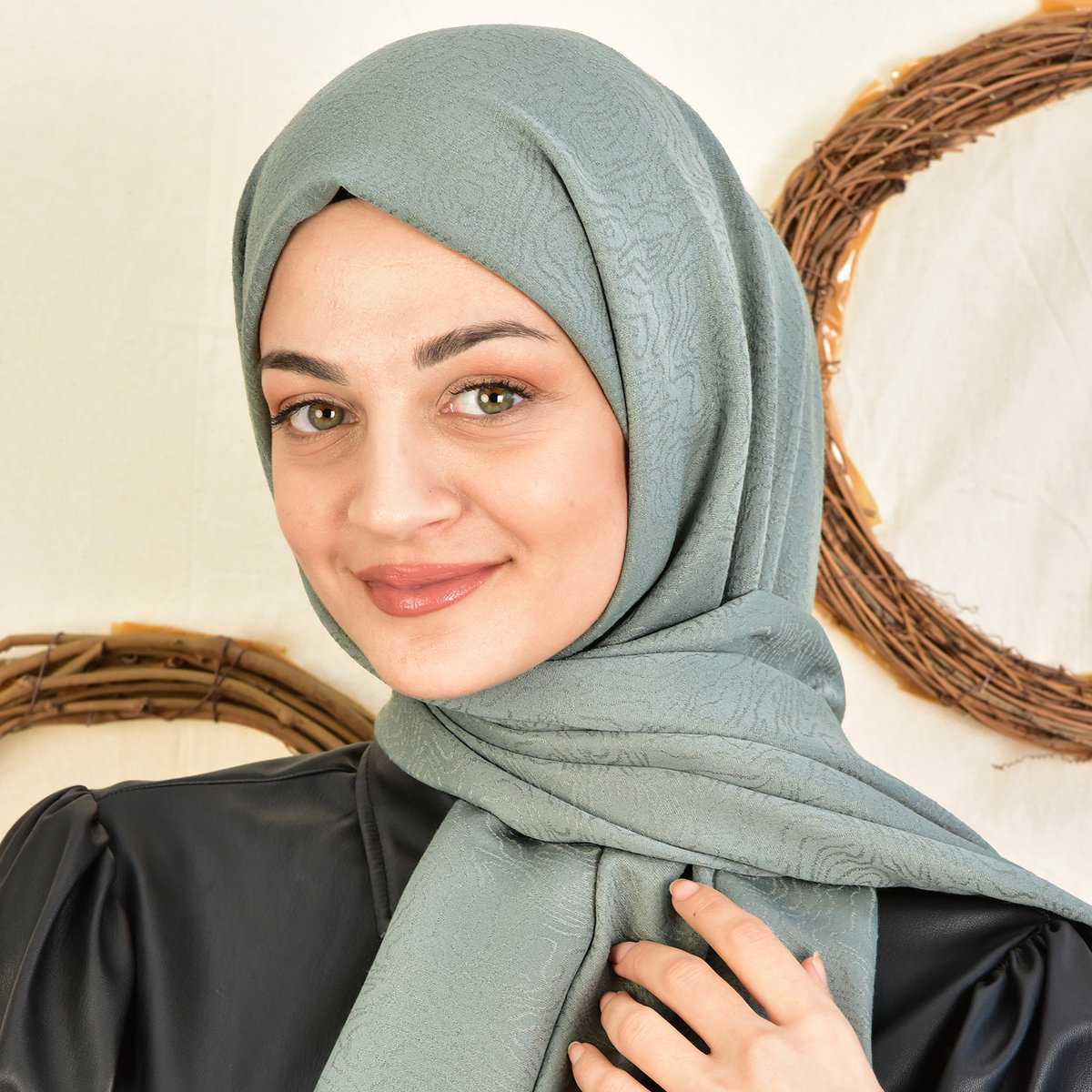 burdenipek_'s tweet photo. Yepyeni Serimiz Colourway Şal Dsn-02 SATIŞTA! ✨

Our Brand New Series Colourway Shawl Dsn-02 IS ON SALE! ✨

#colourwayşaldsn2 #burdenipek https://t.co/SHKFtkUai4