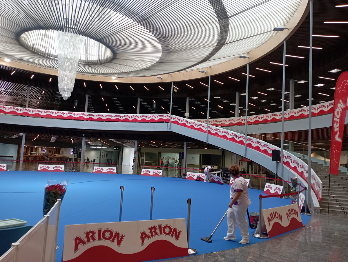 SPTorremolinos's tweet photo. Técnicos de sonido de #Samset 🔊 y personal de limpieza de #Aselimsa 🧹 han contribuido con su trabajo a que #Expocan, la 'Feria Internacional del Perro' que se ha celebrado este fin de semana en el @PCongresos de #Torremolinos, haya sido todo un éxito 🐕 https://t.co/QEzHXpsvN1