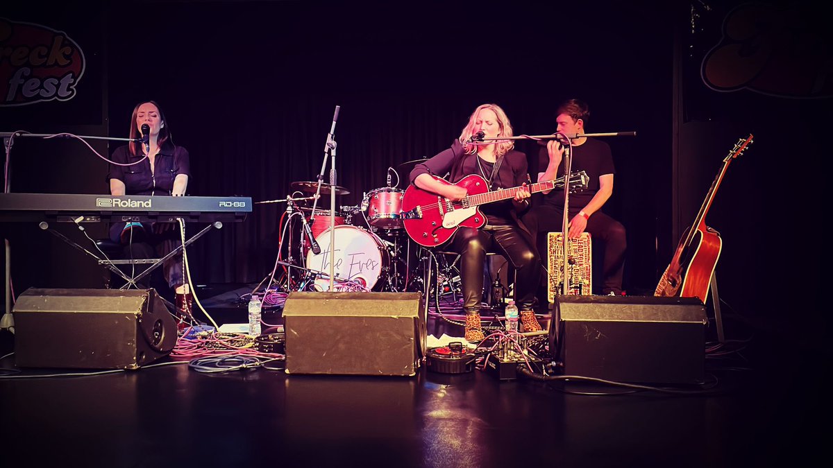 theevesmusic's tweet photo. A huge thanks to @HACIrvine for hosting our last headline show of 2022 - we still can’t believe our first show in Irvine was almost a sell-out! ❤️⭐️ https://t.co/SH7JNRvoJi