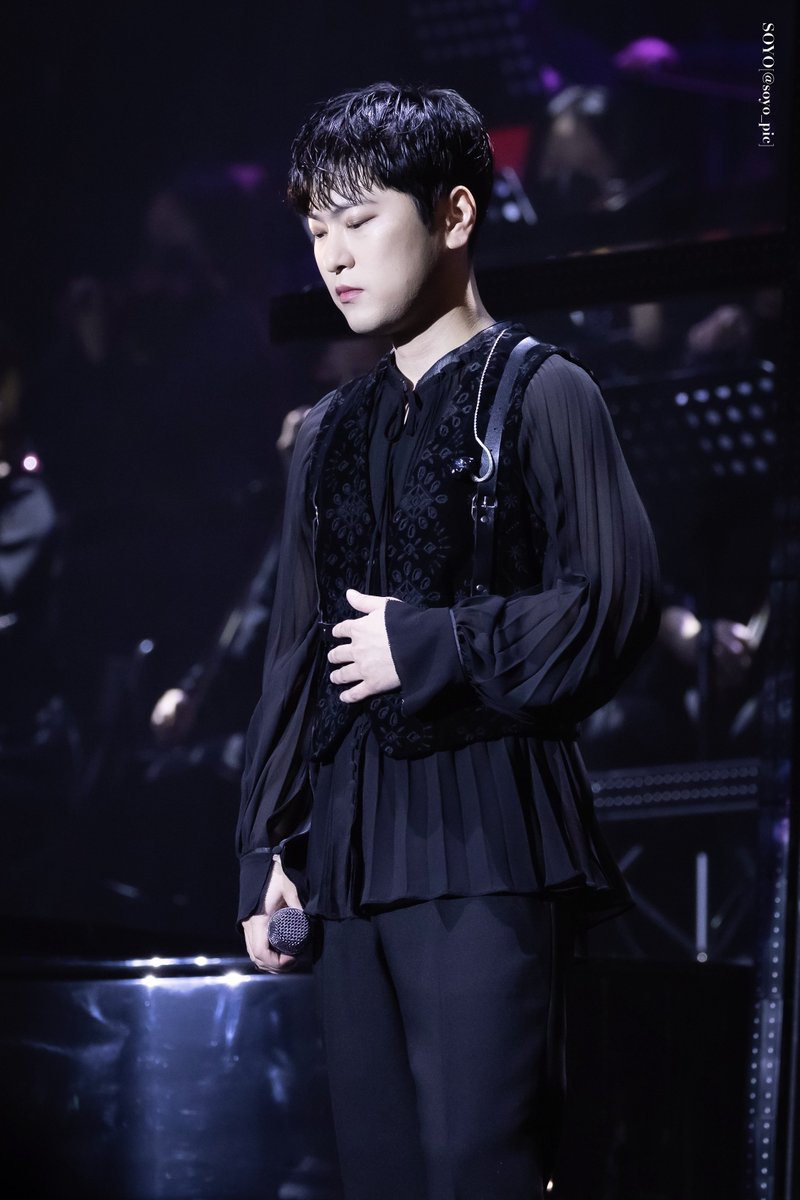 soyo_pic's tweet photo. 20221120 LAPOEM SYMPHONY

기후나 내가 진짜 한번 너 사랑한다 😖

#라포엠 #박기훈 #LAPOEM https://t.co/J3PNcgwAJ1