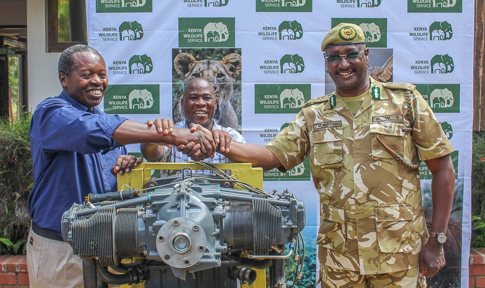 KWSKenya's tweet photo. Kenya Wildlife Service Director General, @BrigJohnWaweru , welcomed Chavakali Boys’ High School team at the KWS HQ for handing over of a used aircraft engine received by Mr. Johnstone Smith on behalf of the Principal. https://t.co/FQNlN0xMY3
