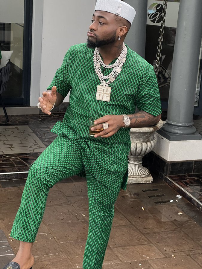 daybcwardrobe's tweet photo. #DavidoAt30 #babaimade happy birthday to 001, u shall smile again. Love u. https://t.co/UPfdXwUbYl