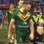 @Kangaroos Big question to ask before you fly back. Is there any chance of getting a picture signed, of my son walking out as mascot with Tedesco on Saturday? It's a once in a lifetime opportunity that we want to get framed for his room, it'd look great with a signature 🙏 