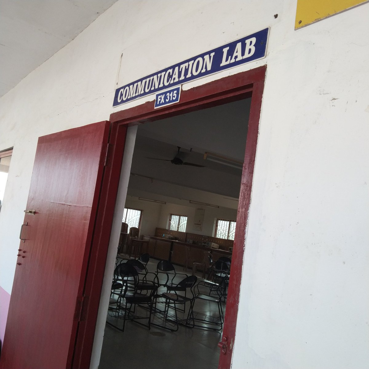 bamon_13_'s tweet image. #day07 #FXEC ❤️
#Skilldevelopmentcourse 
#CommunicationLab  #3rdFloor 😤