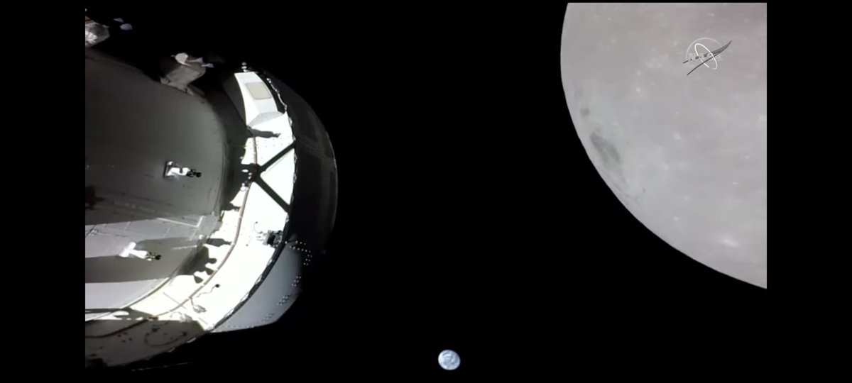 erasolarwind's tweet photo. Nuestro planeta azul, visto desde la nave Orión muy cerca a la luna, en preparación para una mission tripulada el próximo año. Esta nave es alimentada por paneles solares. https://t.co/M54MtWNdWS