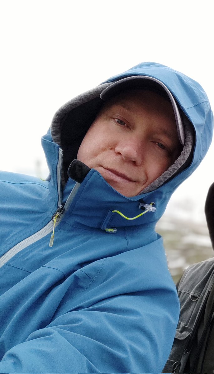 Ма, я голодный и в капюшонах😋