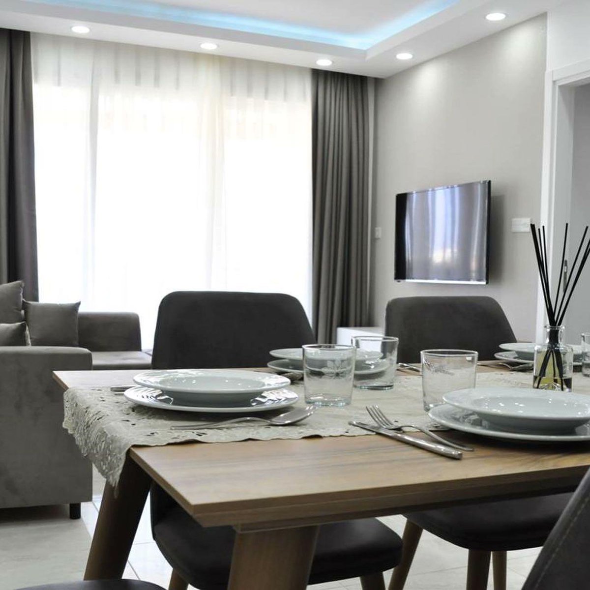 projecttrcom's tweet photo. Two bedroom apartment in the center of Famagusta
📌#Mağusa Merkez, #Famagusta, CY

— Nearby are recreation areas, beaches and places of interest.

https://t.co/c2AzX6X5S6

#northcyprus #propertyforsalenorthcyprus #propertyfamagusta #projectturkey https://t.co/gG8ghIk9JT