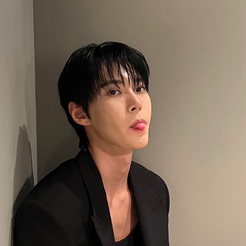 igutjung's tweet photo. แมวดำเป็นเด็กดี 🐈‍⬛ https://t.co/2UK0T4bAaO