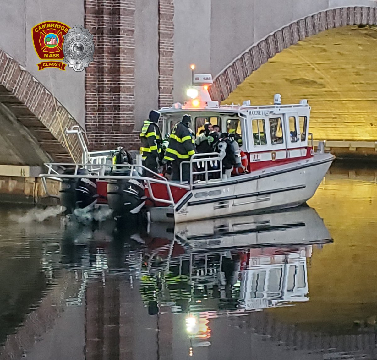 CambridgeMAFire's tweet photo. I) Earlier this morning, Cambridge Fire Dive Rescue Team members searched for a reported person in the water, Charles River at the JFK Street Bridge. Numerous public safety agencies assisted on scene. Temp was 22 degrees. Any media inquires should be directed to @MassStatePolice https://t.co/yMl3H3WiMp