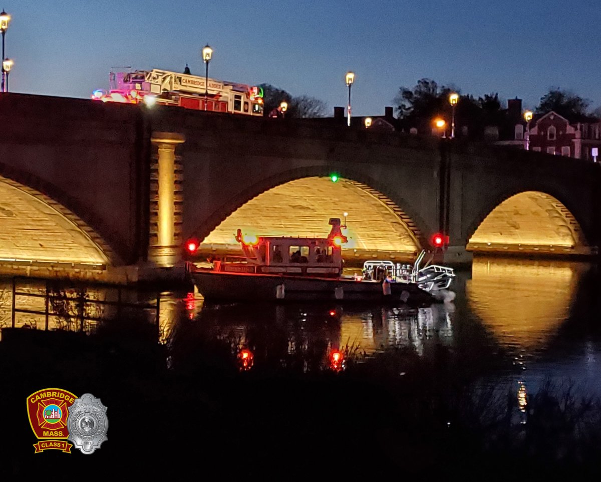 CambridgeMAFire's tweet photo. I) Earlier this morning, Cambridge Fire Dive Rescue Team members searched for a reported person in the water, Charles River at the JFK Street Bridge. Numerous public safety agencies assisted on scene. Temp was 22 degrees. Any media inquires should be directed to @MassStatePolice https://t.co/yMl3H3WiMp