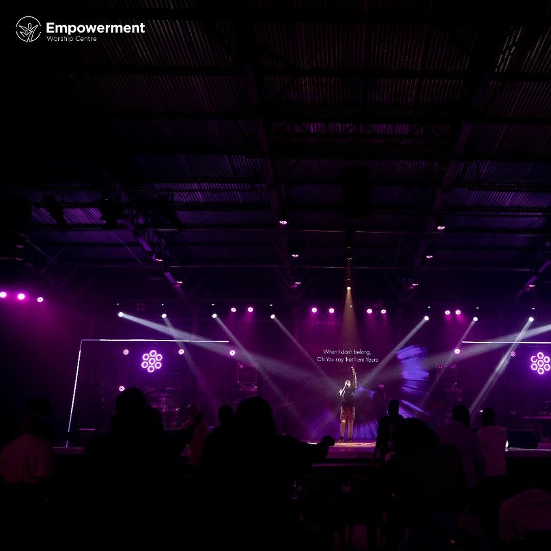 ewccomm25campus's tweet photo. Jesus at the center of it all.
#HOEC22
#WorshipNight
#ConferenceSunday https://t.co/TzlBodhzmO