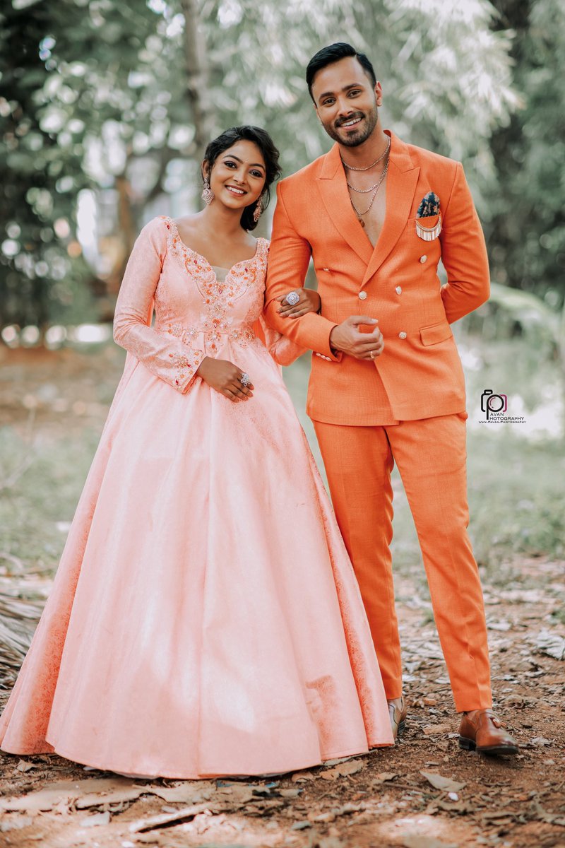 yourvijaya's tweet photo. ನಕ್ಷತ್ರ ಭೂಪತಿಯ ಅದ್ಭುತ ಜೋಡಿ 

Outfit @arulaa_by_rashmianooprao 
MUA @makeoverbyarshitha 
PC@acchu_photography_official 

#awards #awardshow #awardwinning #show #showtime #serial #serialactresshot #shootingstars #beauty #grace #photooftheday #photography #portraitphotography https://t.co/nw9lqTL8ip