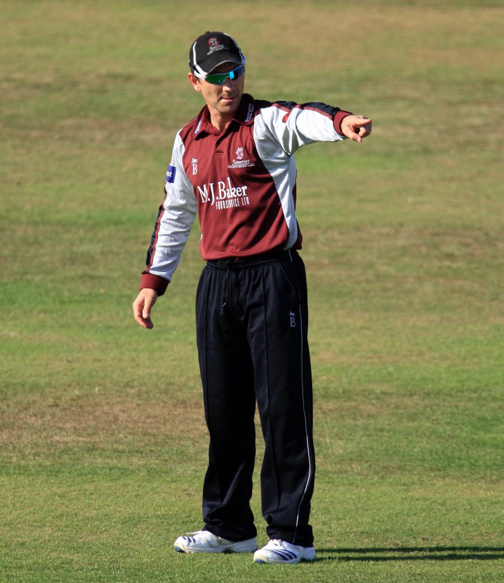 Wishing former Somerset skipper Justin Langer a very Happy 52nd Birthday! 🎉🎉
  
#WeAreSomerset