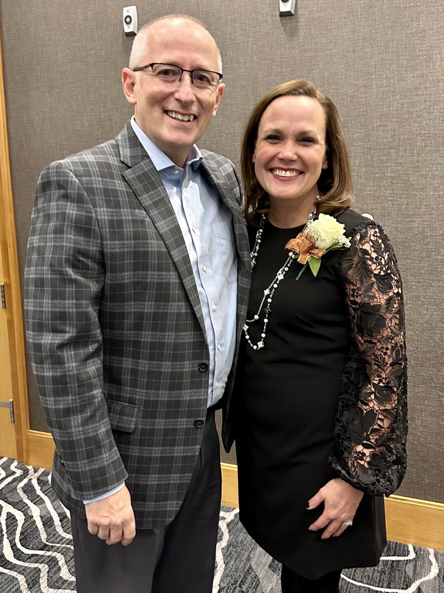 Wayne Barker tweet media