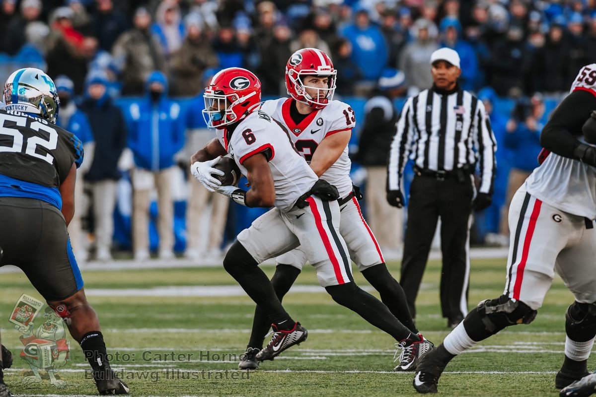 BD_illustrated's tweet photo. Georgia vs. Kentucky 2022 Photo Gallery by Carter Horne – Bulldawg Illustrated https://t.co/u0kk99k77n https://t.co/333VPLethP