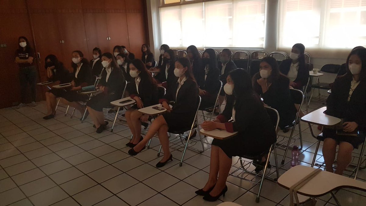 SantEgidioID's tweet photo. Berbagi suka cita #santegidio di Akademi Sekretari dan Manajemen Don Bosco #perkenalan #presentasi #pemudadamai #YouthforPeace https://t.co/yIGdhuh9xF